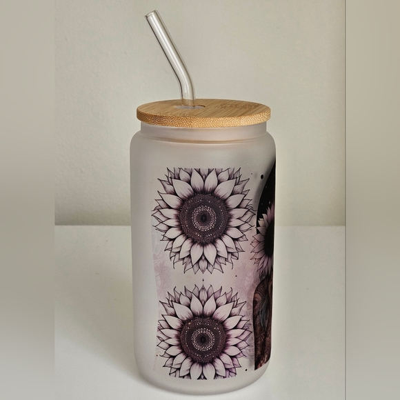 Sunflower Girl 16oz Frosted Beer Can Glass Cup - Picture 3 of 5
